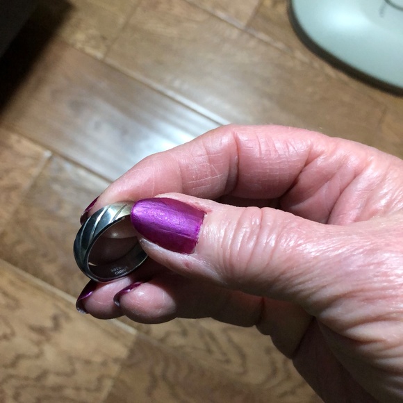 STAINLESS STEELE UNISEX BAND SIZE 8.5 - Picture 2 of 5